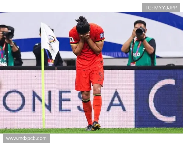 国足热身赛惊险逆转东亚劲旅全队状态回暖为世预赛注入强心剂