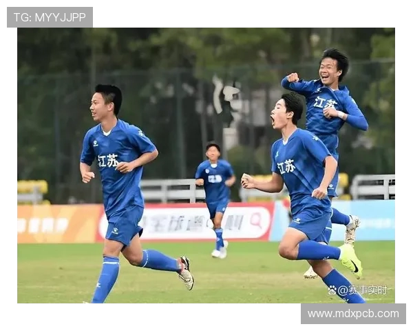 南京足球队实力引发热议球迷对球队表现的不同看法与争论