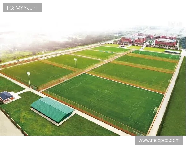 武汉足球队边路渗透战术解析与实战应用探讨